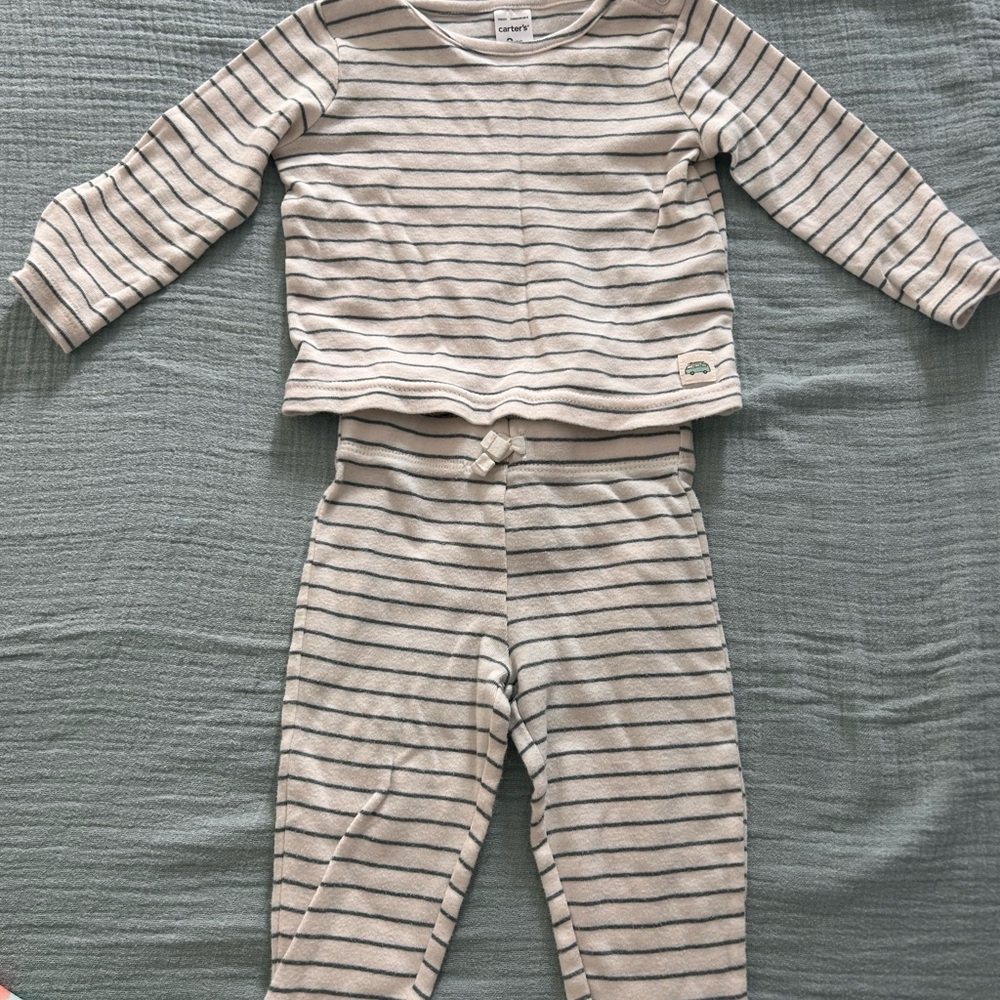 Carter’s Striped Matching Set